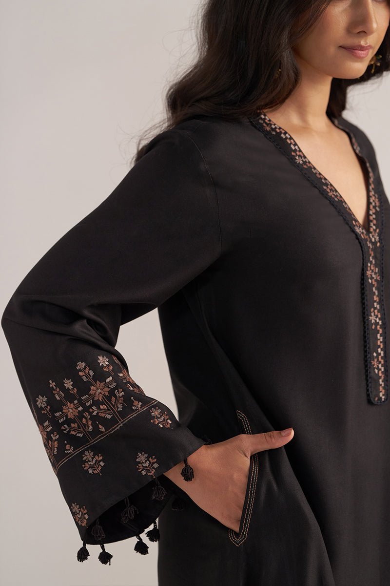 Black Pashmina Kurta Set